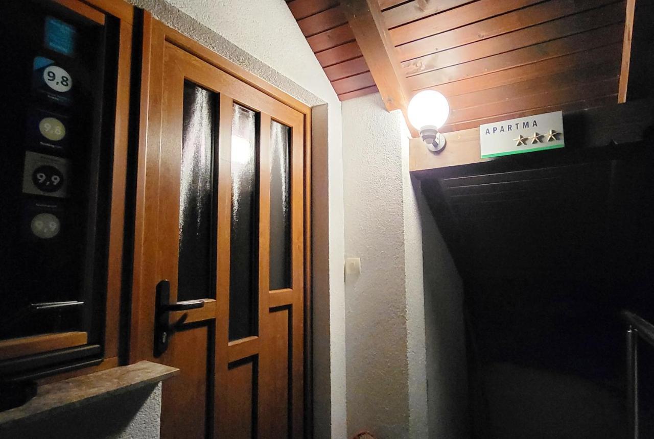 Apartments Oman Kranjska Gora Bagian luar foto