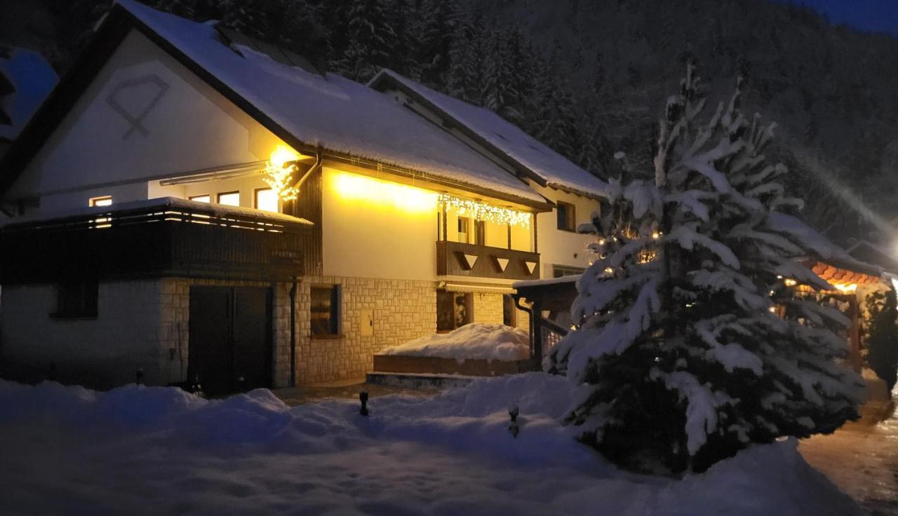 Apartments Oman Kranjska Gora Bagian luar foto